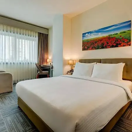 Plus Atasehir Szálloda 3*