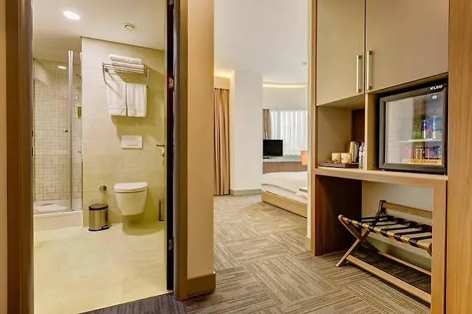 Hotel Plus Atasehir 3*