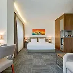 Plus Atasehir Hotel