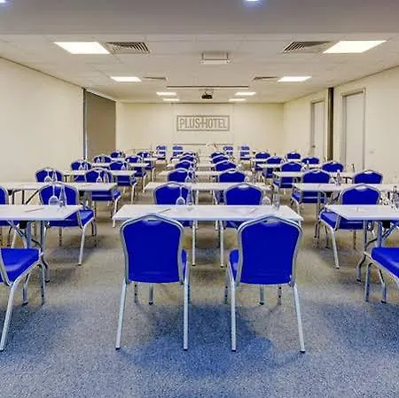 فندق Plus Atasehir 3*